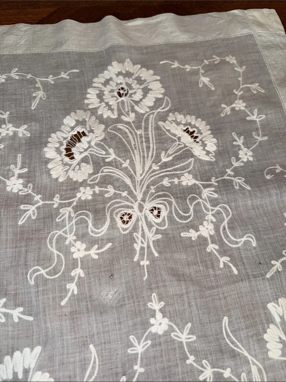 Antique table runner